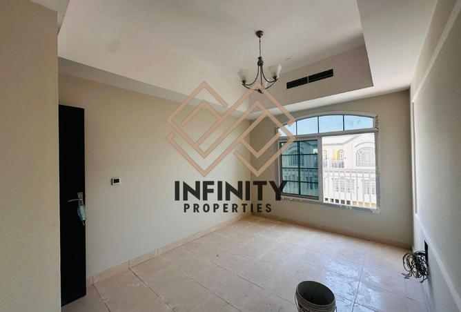 73877983 - Property Image 3