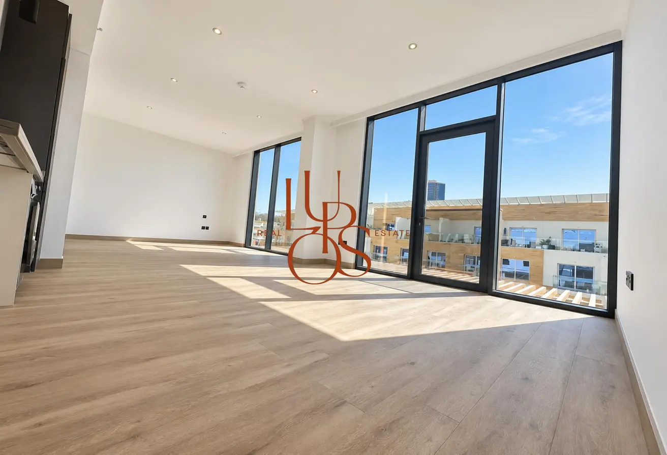 160102624 - Property Main Image