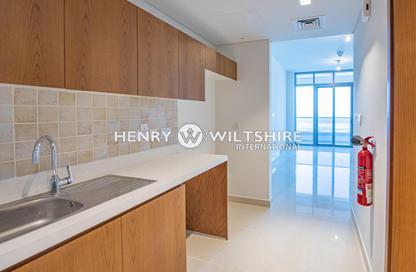 Apartment - Studio - 1 for rent in Julphar Residence - Al Reem Island - Abu Dhabi
