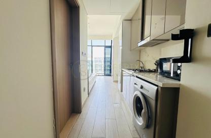 Apartment - Studio - 1 Bathroom for rent in Azizi Riviera 33 - Azizi Riviera - Meydan One - Meydan - Dubai