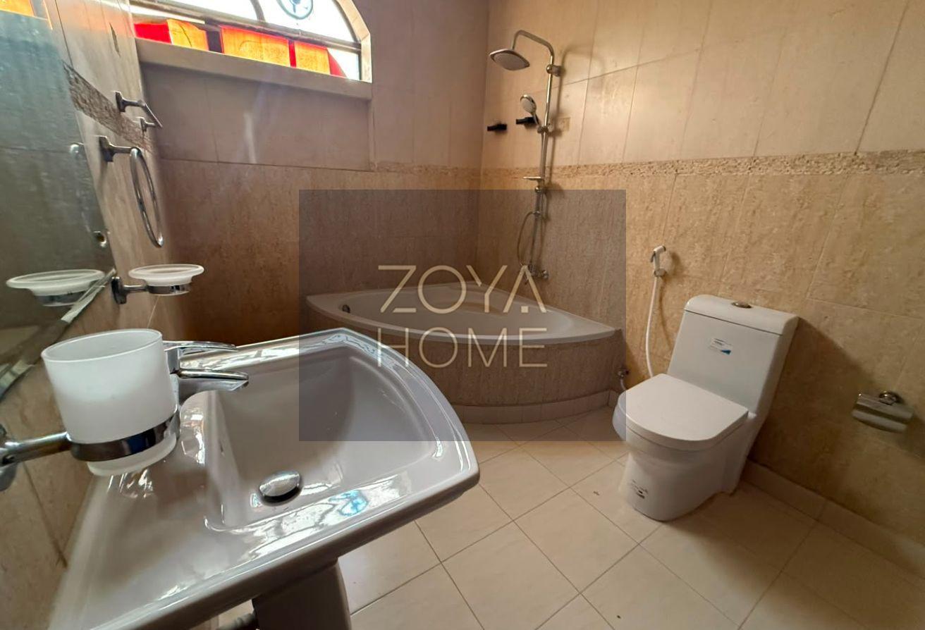 Elegant 4BR Villa | Spacious | Prime Location photo 14