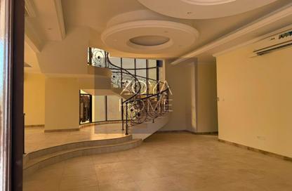 Villa - 4 - 6 for rent in Al Barsha South 1 - Al Barsha South - Al Barsha - Dubai