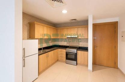 Apartment - 1 - 1 for rent in Mayfair Residency - Business Bay - Dubai