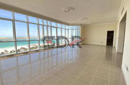Apartment - 4 Bedrooms - 5 Bathrooms for rent in Corniche Road - Abu Dhabi