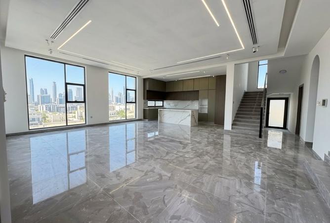Spacious 5-Bedroom Villa for Rent in Al Aweer 1