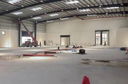 Warehouse - Studio - 1 Bathroom for rent in Umm Al Thuoob - Umm Al Quwain
