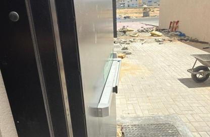 Warehouse - Studio - 1 Bathroom for rent in Umm Al Thuoob - Umm Al Quwain