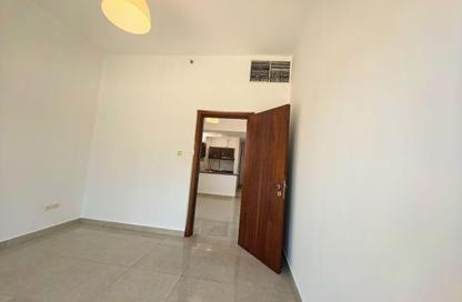 Apartment - 1 Bedroom - 1 Bathroom for rent in Warsan City Building - International City Phase 2 - Al Warsan 4 - Al Warsan - Dubai Apartment - 1 Bedroom - 1 Bathroom for rent in Warsan City Building - International City Phase 2 - Al Warsan 4 - Al Warsan - Dubai