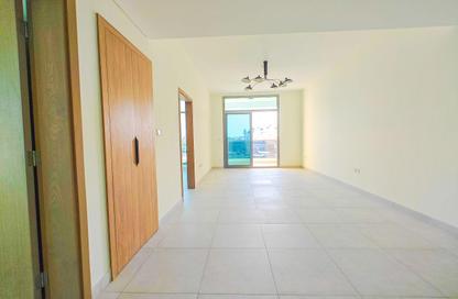 Apartment - 2 Bedrooms - 2 Bathrooms for rent in Al Nasr Central Building - Oud Metha - Bur Dubai - Dubai