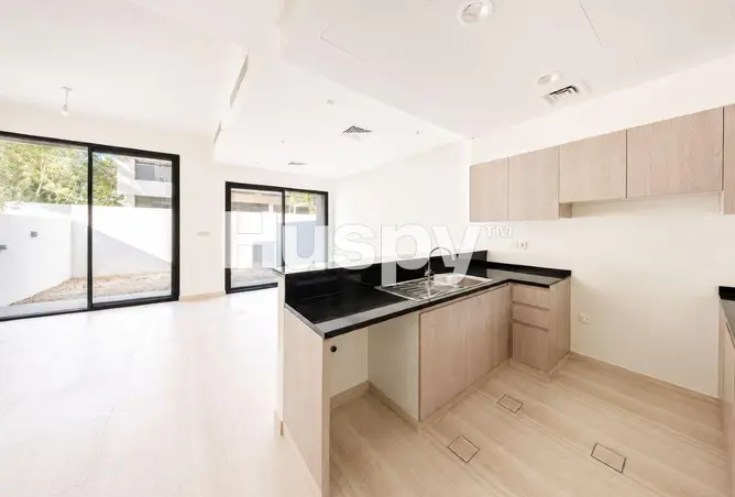 151927999 - Property Image 3