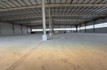Warehouse - Studio for rent in Saih Shuaib 4 - Dubai Industrial City - Dubai
