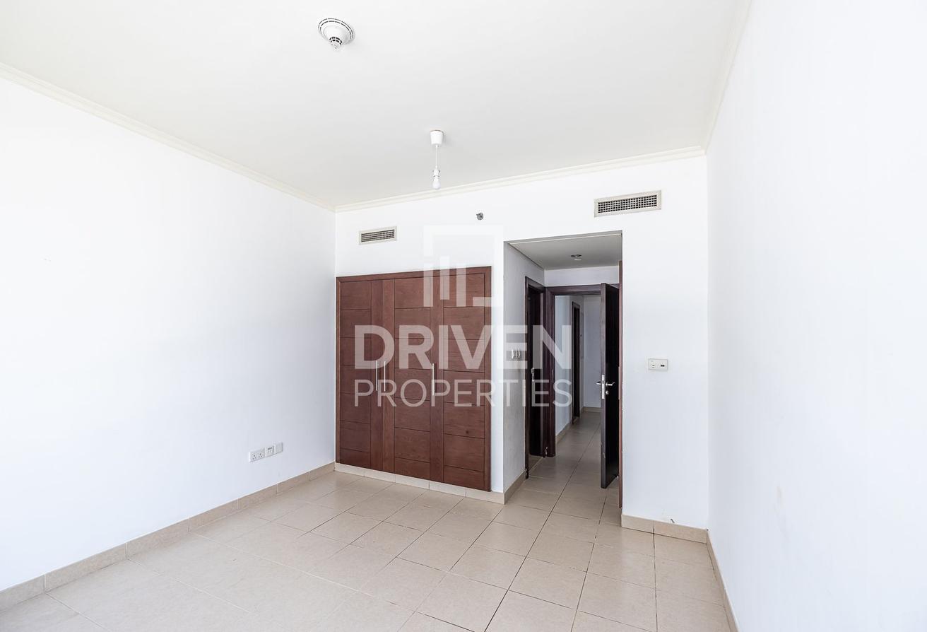 Low Floor | Modern Layout | Ready to Move In photo 6