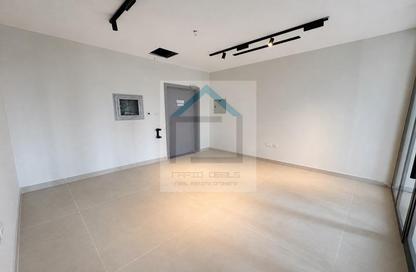 Office Space - Studio for rent in Tamani Art Tower - Business Bay - Dubai