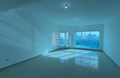 Apartment - 4 Bedrooms - 4 Bathrooms for rent in Al Sahel Tower 2 - Al Sahel Towers - Corniche Road - Abu Dhabi