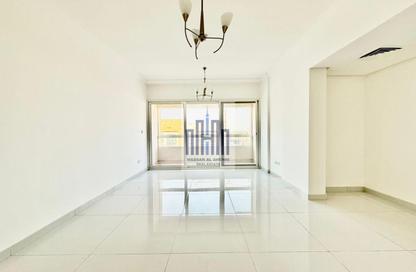 Apartment - 2 Bedrooms - 3 Bathrooms for rent in Muwaileh 3 Building - Muwaileh - Sharjah