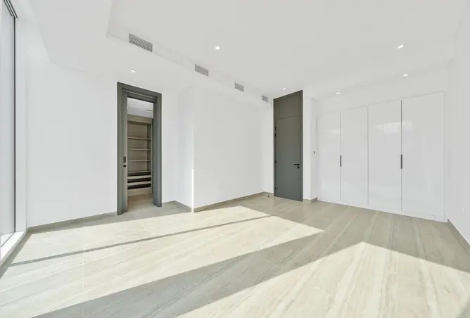 156896056 - Property Image 2