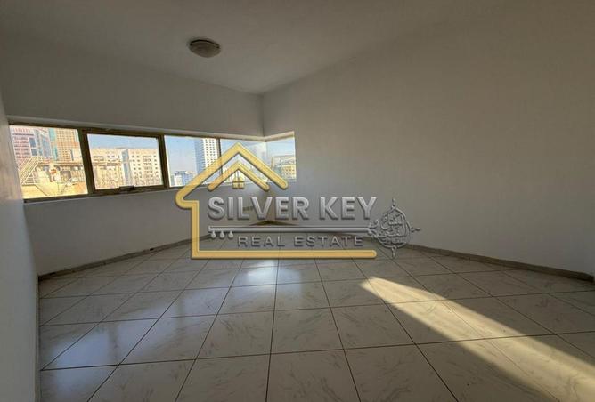 82781613 - Property Image 3