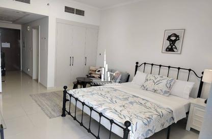 Apartment - Studio - 1 for rent in Carson C - Carson - Damac Hills - Dubai
