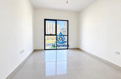 Apartment - 3 - 4 for rent in Maryam Gate Residence - Maryam Island - Al Khan - Sharjah Apartment - 3 - 4 for rent in Maryam Gate Residence - Maryam Island - Al Khan - Sharjah