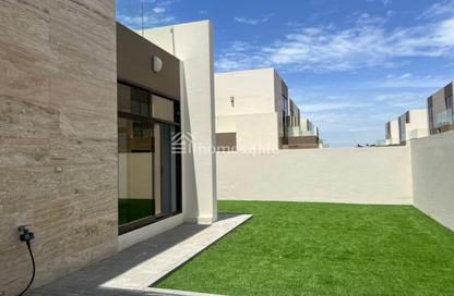 Villa - 4 - 6 for sale in Elie Saab Vie at the Fields - The Fields - District 11 - Mohammed Bin Rashid City - Dubai