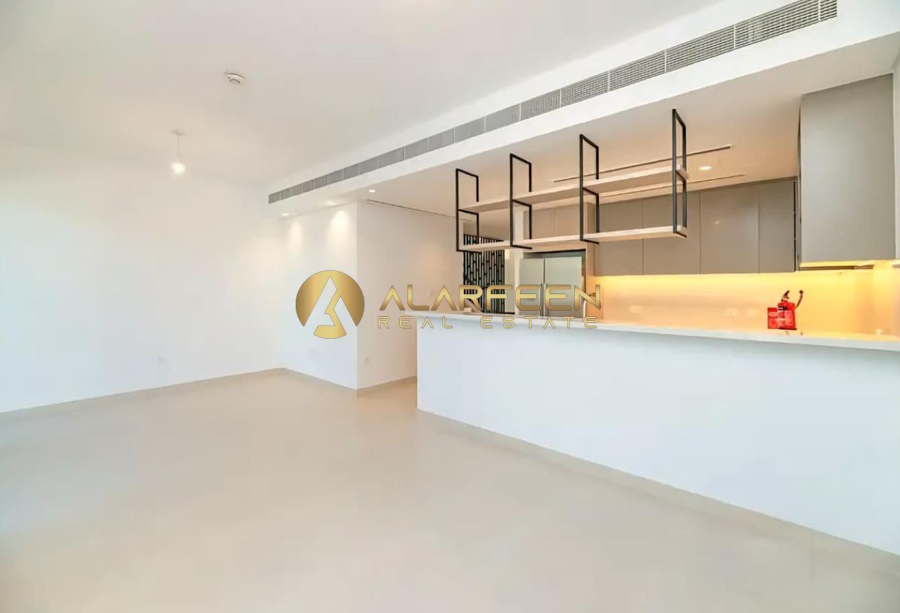 Brand New | Single Row | Vacant Unit photo 2