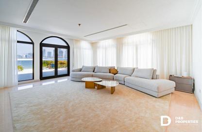 Villa - 5 Bedrooms - 5 Bathrooms for sale in Garden Homes Frond O - Garden Homes - Palm Jumeirah - Dubai