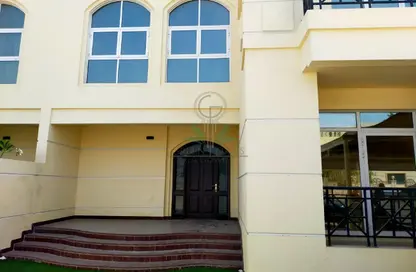Villa - 4 Bedrooms - 5 Bathrooms for rent in Jumeirah 2 Villas - Jumeirah 2 - Jumeirah - Dubai