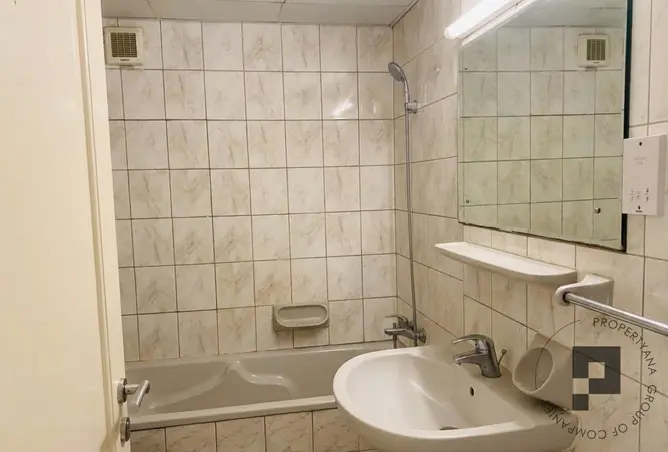 135162001 - Property Image 2