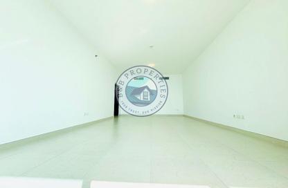 Apartment - 1 Bedroom - 2 Bathrooms for rent in Al Ain Tower - Khalidiya Street - Al Khalidiya - Abu Dhabi