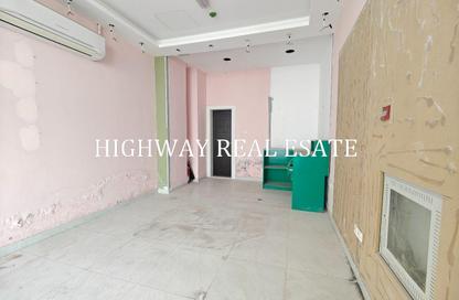 Shop - Studio - 1 for rent in Hoshi 2 - Hoshi - Al Badie - Sharjah