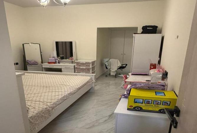 83652593 - Property Image 2