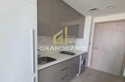 Apartment - 1 Bathroom for rent in Farhad Azizi Residence - Dubai Healthcare City 2 - Al Jaddaf - Dubai