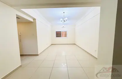 Apartment - 2 Bedrooms - 3 Bathrooms for rent in Muwaileh 3 Building - Muwaileh - Sharjah