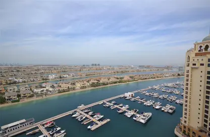 Apartment - 4 Bedrooms - 5 Bathrooms for rent in Marina Residences 1 - Marina Residences - Palm Jumeirah - Dubai