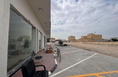 عمارة بالكامل - 8 غرف نوم - 8 حمامات للبيع في الجرف - عجمان وسط المدينة - عجمان