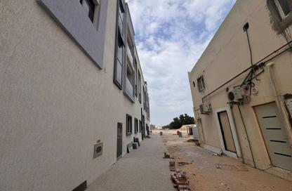 عمارة بالكامل - 8 غرف نوم - 8 حمامات للبيع في الجرف - عجمان وسط المدينة - عجمان