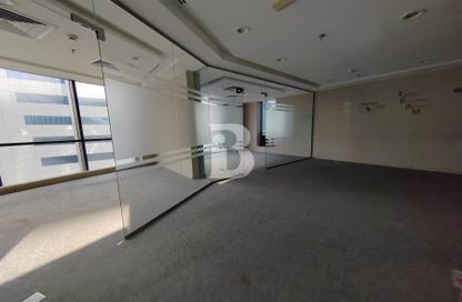 Office Space - Studio for rent in The Regal Tower - Business Bay - Dubai