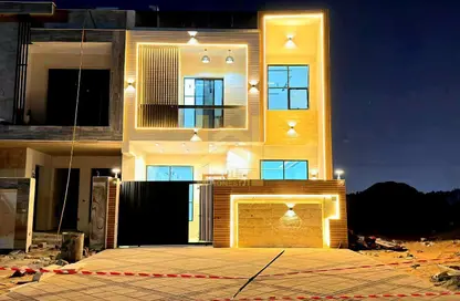 Villa - 4 Bedrooms - 7 Bathrooms for sale in Al Yasmeen 1 - Al Yasmeen - Ajman