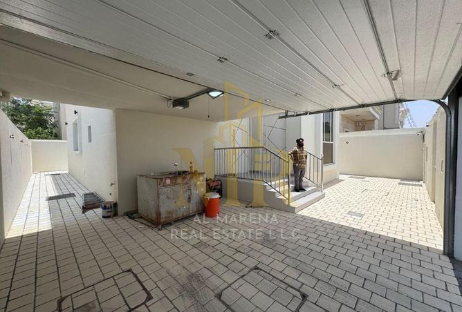 102842187 - Property Main Image