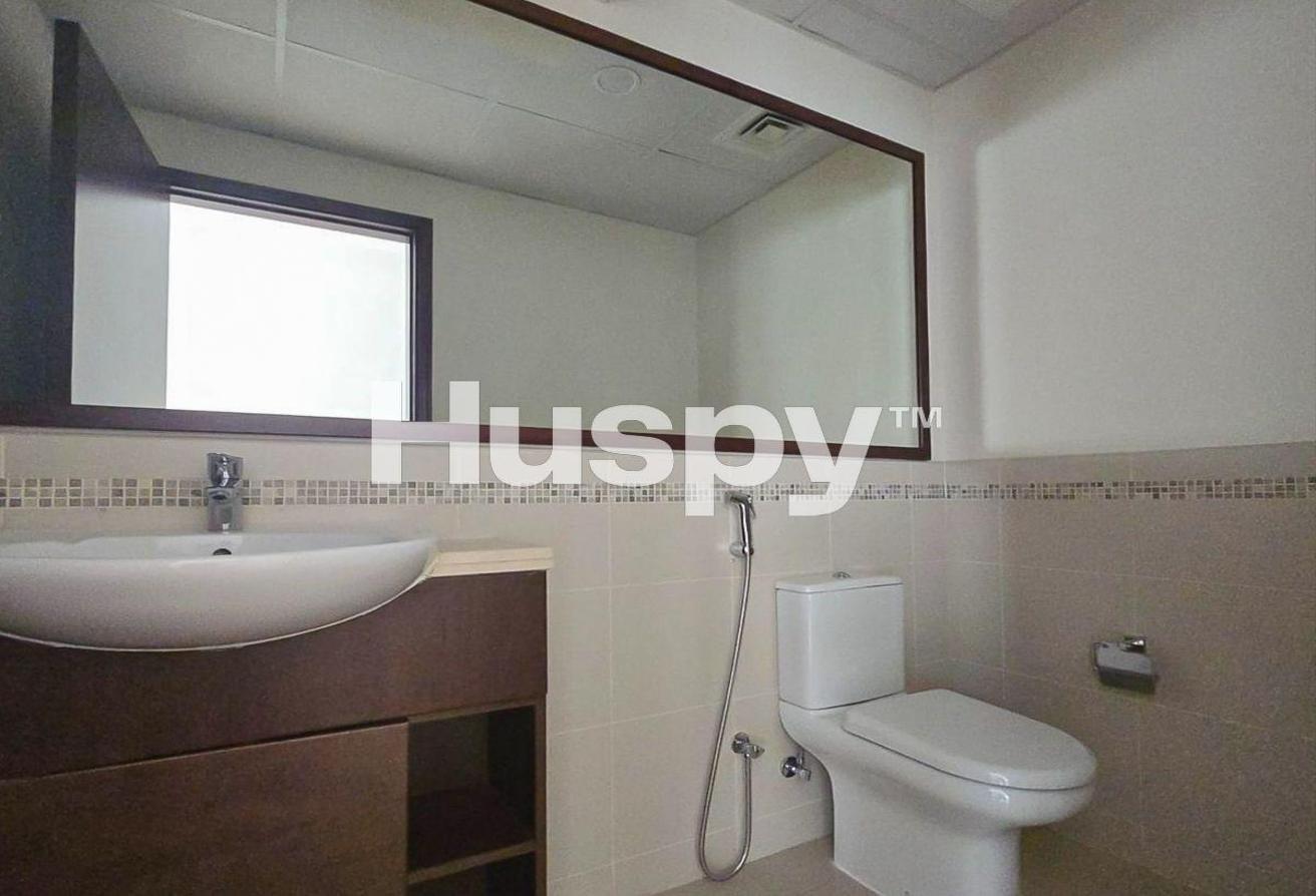 Vacant | Landscaped | Unfurnished photo 7