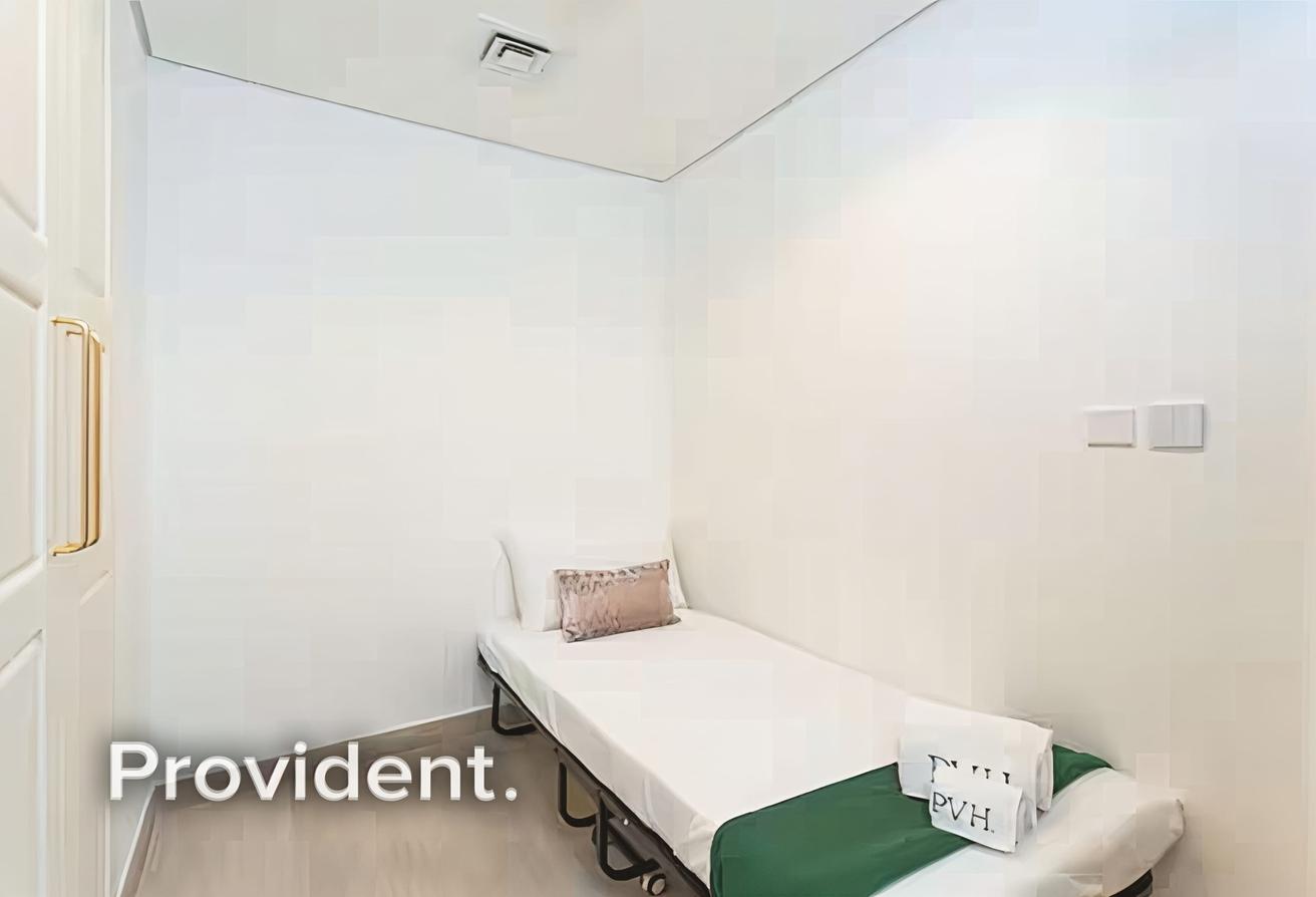 Spacious 1BR + Maid | Fully Furnished | Vacant photo 7