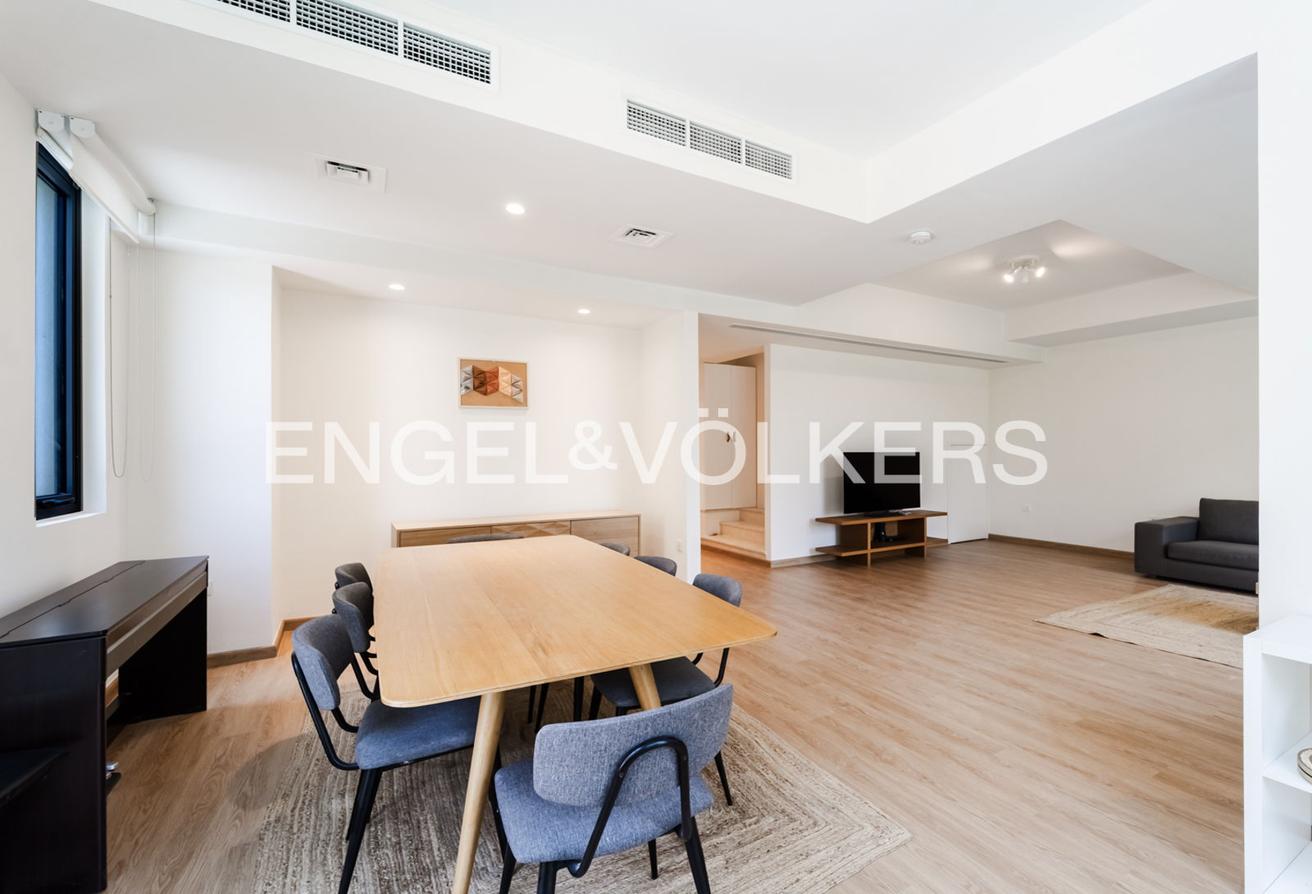 Private Garden | Vacant | Fully Furnished photo 12