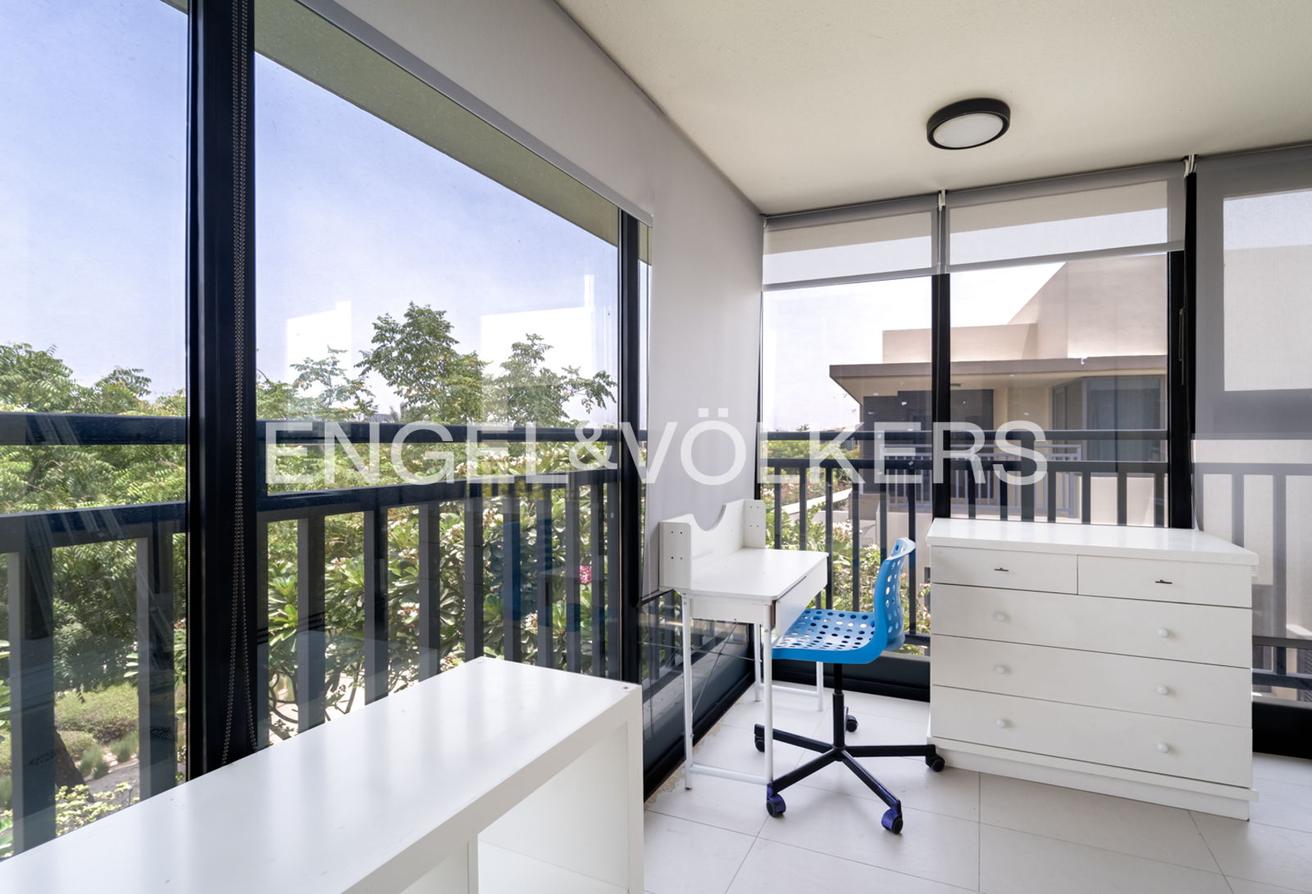Private Garden | Vacant | Fully Furnished photo 23