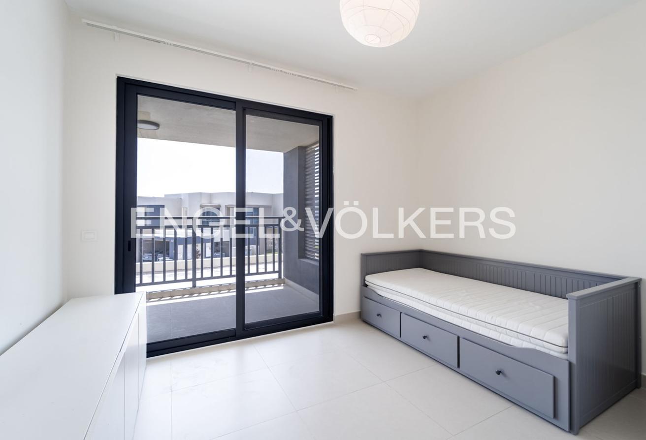 Private Garden | Vacant | Fully Furnished photo 30