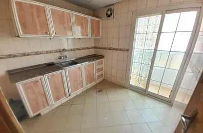 Apartment - 1 Bedroom - 1 Bathroom for rent in Muwailih Building - Muwaileh - Sharjah