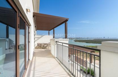 Apartment - 3 Bedrooms - 5 Bathrooms for sale in Residences D - Yas Golf Collection - Yas Island - Abu Dhabi