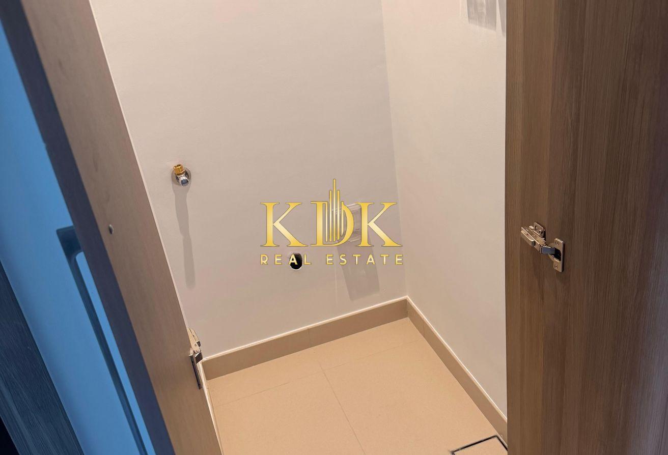 Fully Furnished Studio | Brand New | Spacious photo 5