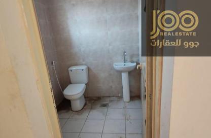 Warehouse - Studio - 1 for rent in Umm Al Thuoob - Umm Al Quwain