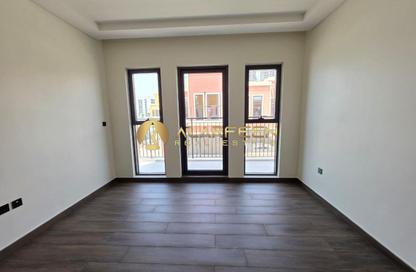 Townhouse - 5 - 6 for rent in Portofino - Damac Lagoons - Dubai