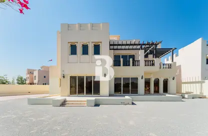 فيلا - 5 غرف نوم - 7 حمامات للايجار في قرية الحمرا - رأس الخيمة